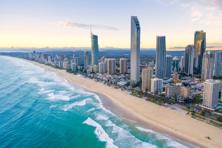 海外航空券 + ホテル予約