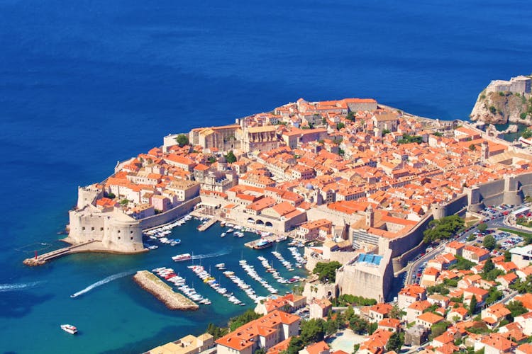 海外航空券 + ホテル予約