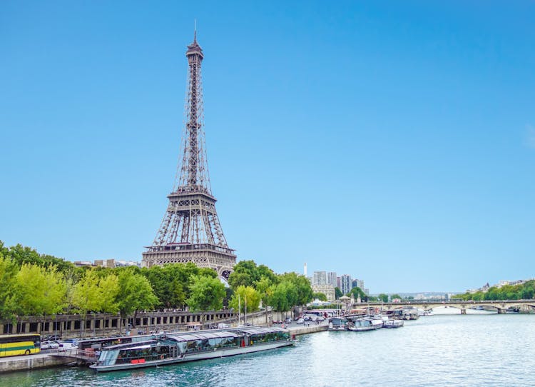 海外航空券 + ホテル予約