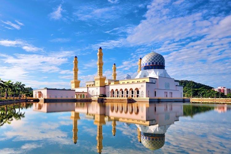 海外航空券 + ホテル予約