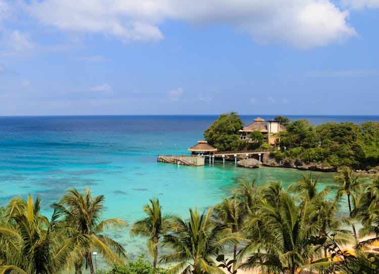 海外航空券 + ホテル予約