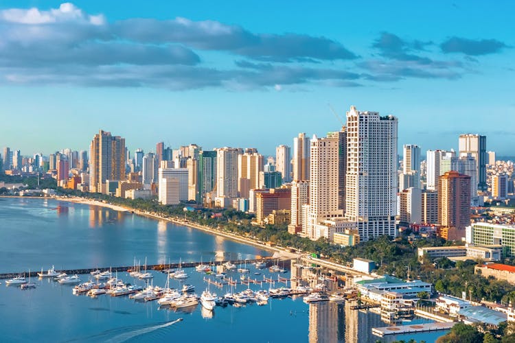 海外航空券 + ホテル予約