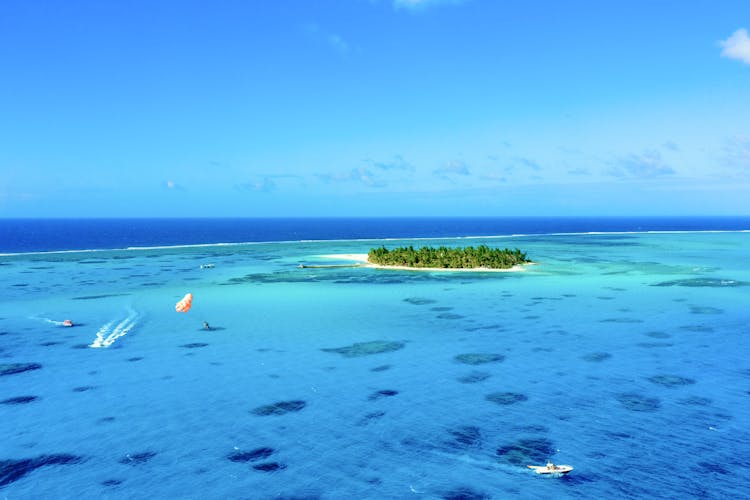 海外航空券 + ホテル予約