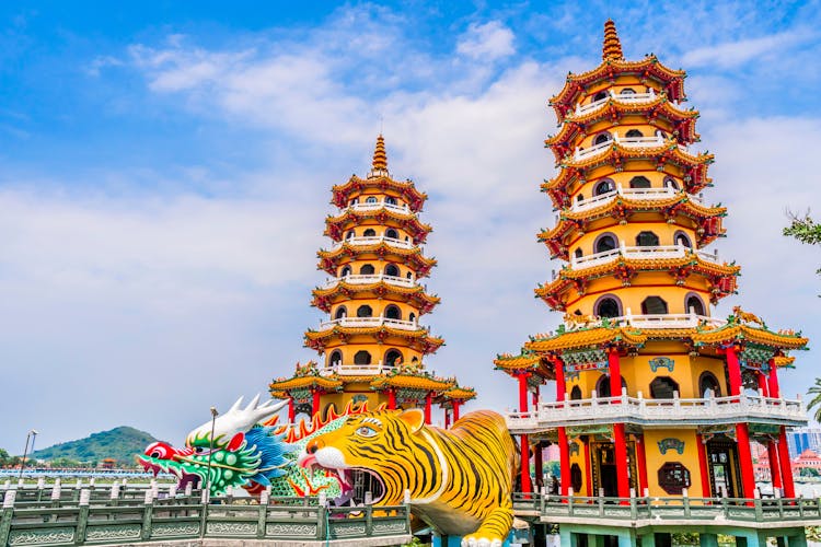 海外航空券 + ホテル予約