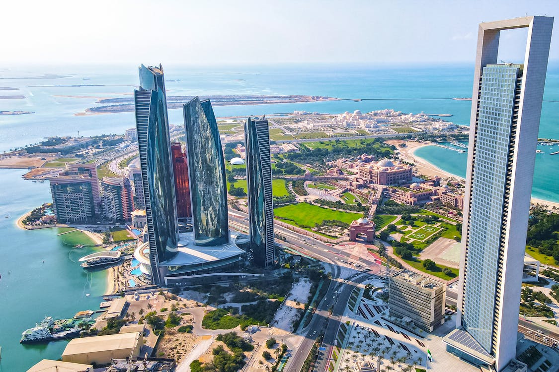 海外航空券 + ホテル予約