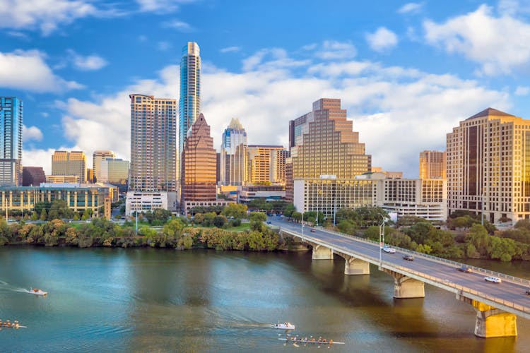 海外航空券 + ホテル予約