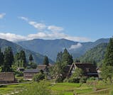 富山「南西エリア」で、緑豊かな稲穂と田舎風景に癒やされる夏の旅
